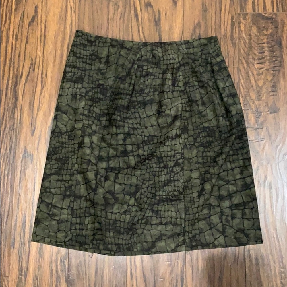 Petite skirt